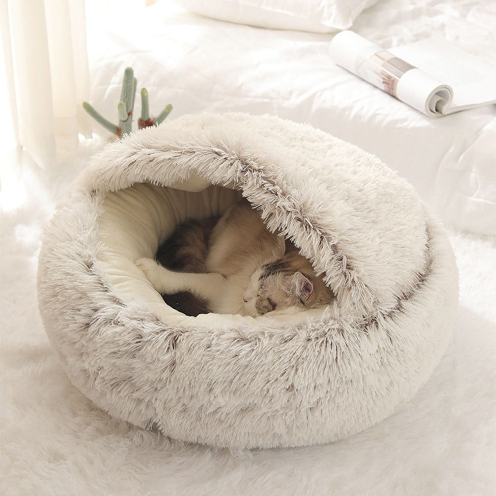 Round Plush Cat Bed.