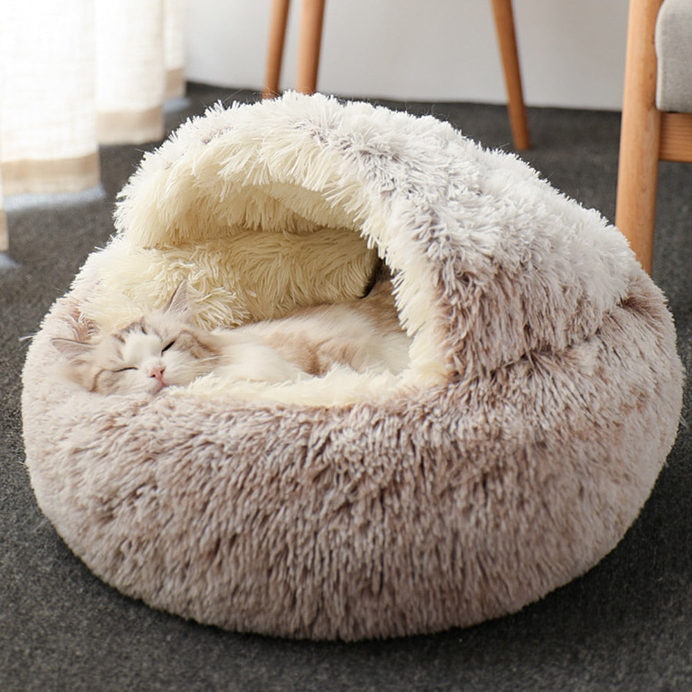 Round Plush Cat Bed.